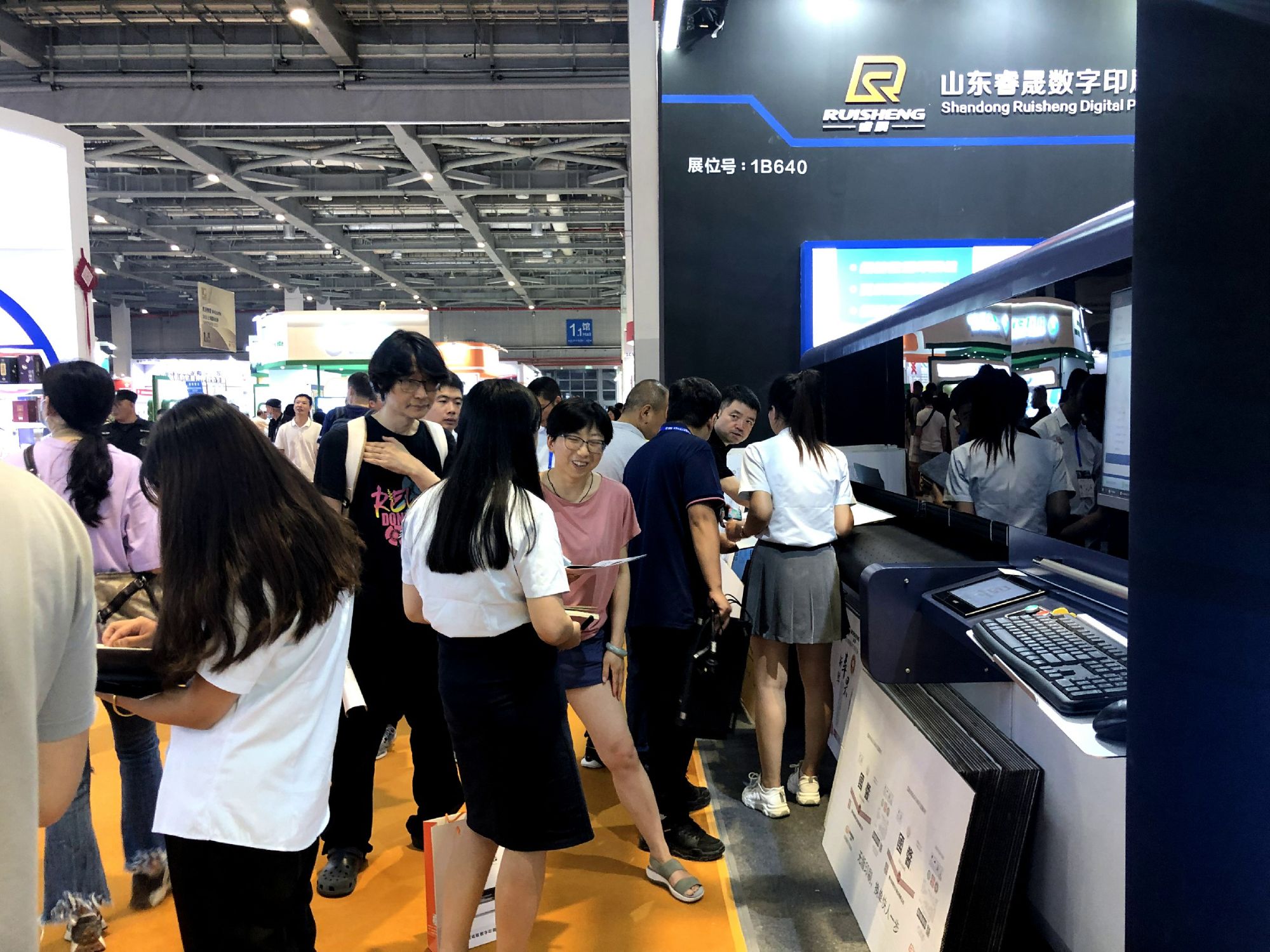 省版费、省人工、省库存，数码印刷机把账算明白了